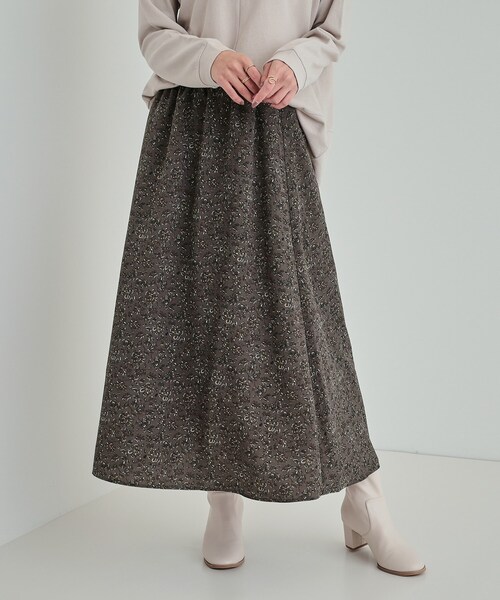 SHOO・LA・RUE(シューラルー)の「【洗える】レトロムード感じる 花柄プリントギャザースカート(スカート・レディース・チャコール/ブラック系6・02/03/04)」の7枚目の写真