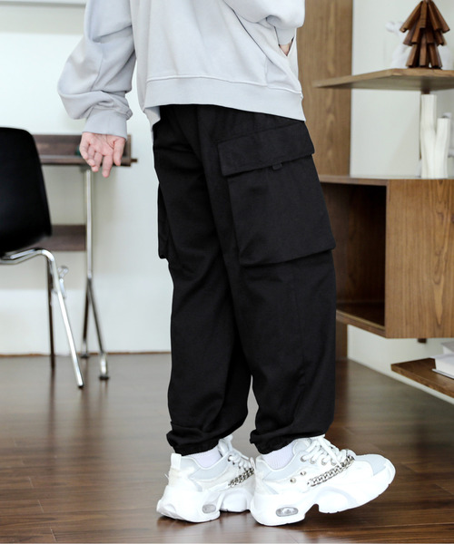 neos(ネオス)の「【neos】ルーズシルエット ジョガー ケミカルウォッシュ デニム&ツイル カーゴ パンツ(カーゴパンツ・メンズ・ブラック系/カーキ/ブラック/ブルー系/ベージュ・MEDIUM/X-LARGE/LARGE)」の22枚目の写真