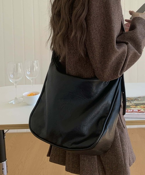 【関税込★】  Velora Signature Satchel バッグ ショルダーバッグ バッグ 「eL」Big Shoulder Bag/184697