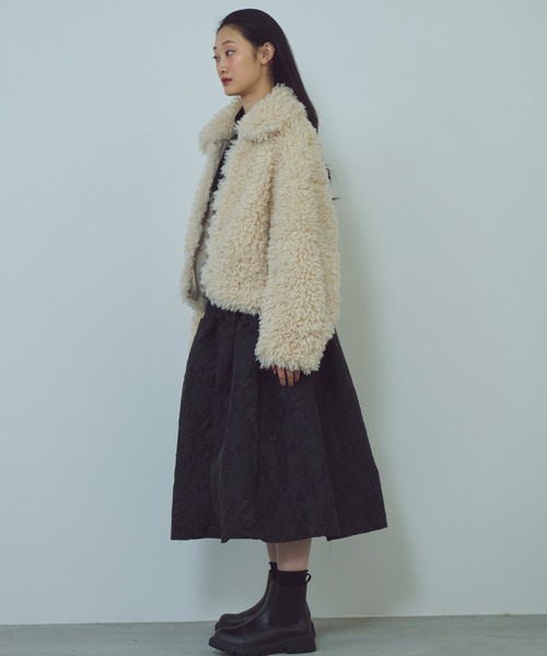 paravion（パラビオン）の「2WAYプードルボアショートジャケット（ブルゾン・レディース・ダークグレー/アイボリー・FREE）」の5枚目の写真