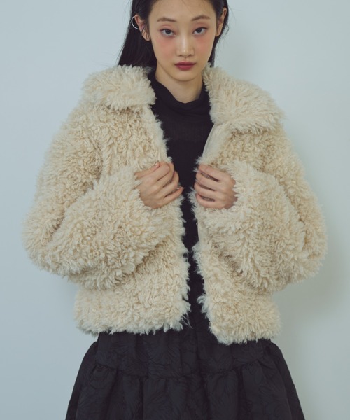 paravion（パラビオン）の「2WAYプードルボアショートジャケット（ブルゾン・レディース・ダークグレー/アイボリー・FREE）」の8枚目の写真