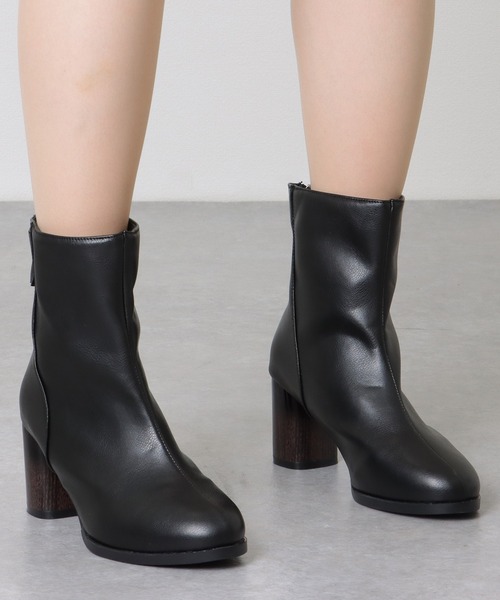 Lace Ladies(レースレディース)の「レザー調 チャンキー ハイヒール ショート ブーツ(ブーツ・レディース・ブラック・23.5cm/24cm/24.5cm/25cm/22.5cm/23cm)」の14枚目の写真