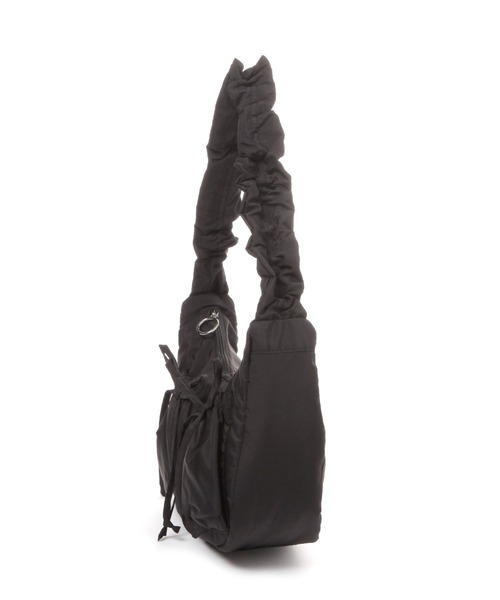 GLOBAL WORK(グローバルワーク)の「撥水リボンショルダー/211753(ショルダーバッグ・キッズ・ブラック/アイボリー・FREE)」の5枚目の写真