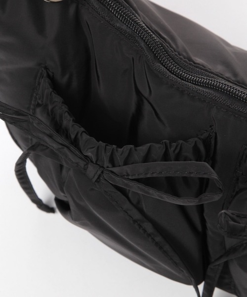 GLOBAL WORK(グローバルワーク)の「撥水リボンショルダー/211753(ショルダーバッグ・キッズ・ブラック/アイボリー・FREE)」の11枚目の写真