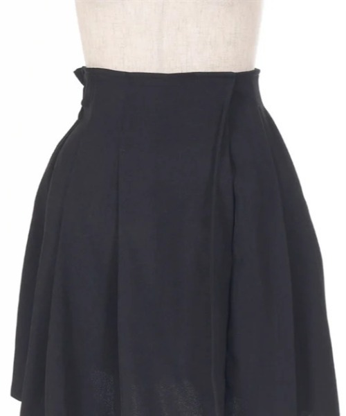 axes femme（アクシーズファム）の「ブローチ付タックプリーツスカート（スカート・レディース・チャコール/ブラウン/ブラック・FREE）」の15枚目の写真