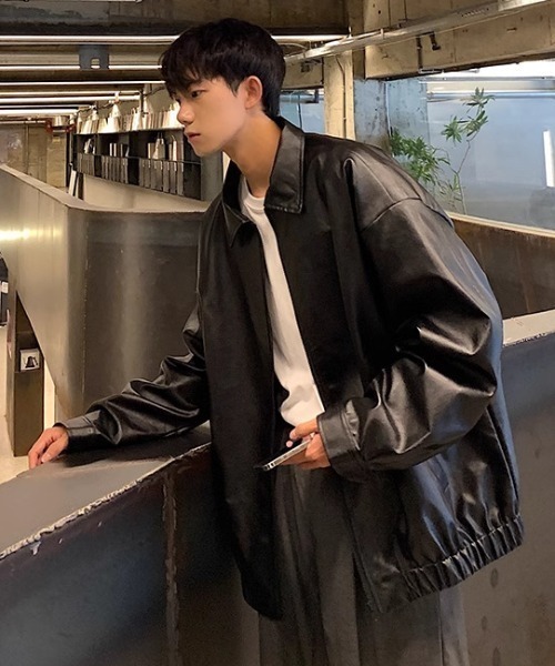 B.R.U（ブル）の「オーバーサイズフェイクレザージャケット（ブルゾン・メンズ・ブラック/ブラウン・FREE）」の14枚目の写真