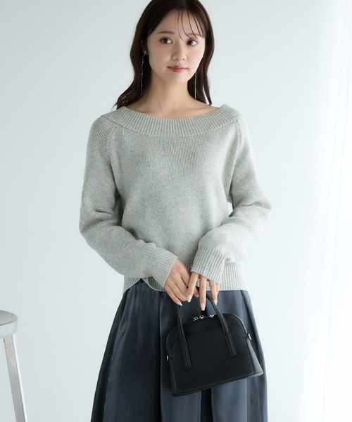 Andemiu(アンデミュウ)の「スパンコールVネックニット291338(ニット/セーター・レディース・ブラック/グレー/オフホワイト・FREE)」の6枚目の写真