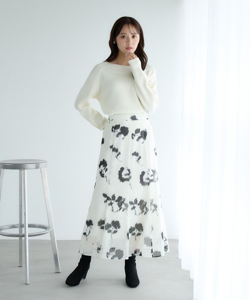 Andemiu(アンデミュウ)の「スパンコールVネックニット291338(ニット/セーター・レディース・ブラック/グレー/オフホワイト・FREE)」の10枚目の写真