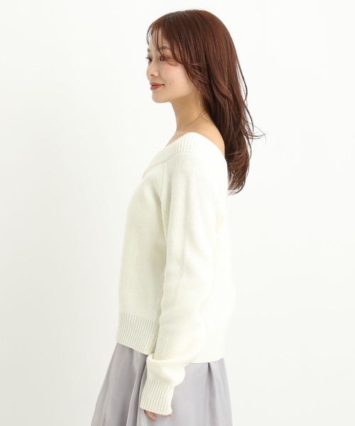 Andemiu(アンデミュウ)の「スパンコールVネックニット291338(ニット/セーター・レディース・ブラック/グレー/オフホワイト・FREE)」の16枚目の写真