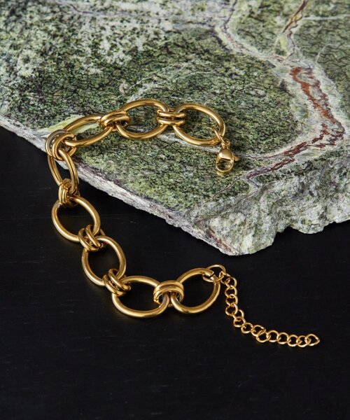 ear PAPILLONNER（イアパピヨネ）の「《金属アレルギー対応/ステンレス》ビッグDチェーンブレスレット（ブレスレット・レディース・ゴールド/シルバー・FREE）」の11枚目の写真