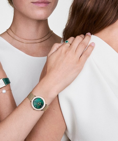 Daniel Wellington(ダニエルウェリントン)の「Crystalline Bezel MOP 32MM ローズゴールド/シルバー/ゴールド(アナログ腕時計・レディース・シルバー/イエローゴールド/ピンクゴールド・32mm)」の3枚目の写真