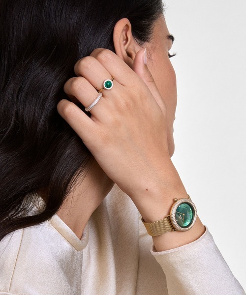 Daniel Wellington(ダニエルウェリントン)の「Crystalline Bezel MOP 32MM ローズゴールド/シルバー/ゴールド(アナログ腕時計・レディース・シルバー/イエローゴールド/ピンクゴールド・32mm)」の4枚目の写真