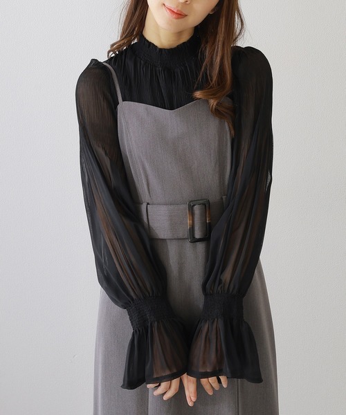 Lace Ladies(レースレディース)の「ソリッドカラー キャンディ袖 フリル ギャザー ブラウス(シャツ/ブラウス・レディース・モカ/アイボリー/グレー/ブラック・FREE/S)」の1枚目の写真