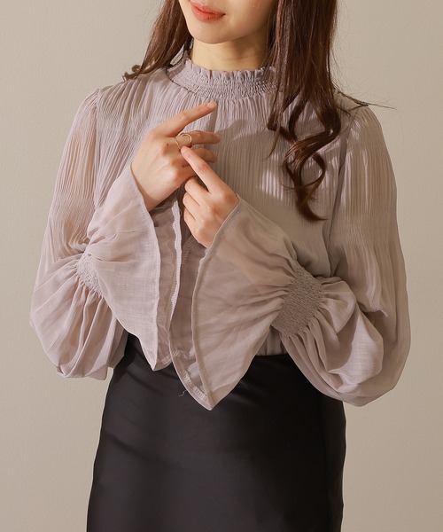 Lace Ladies(レースレディース)の「ソリッドカラー キャンディ袖 フリル ギャザー ブラウス(シャツ/ブラウス・レディース・モカ/アイボリー/グレー/ブラック・FREE/S)」の7枚目の写真