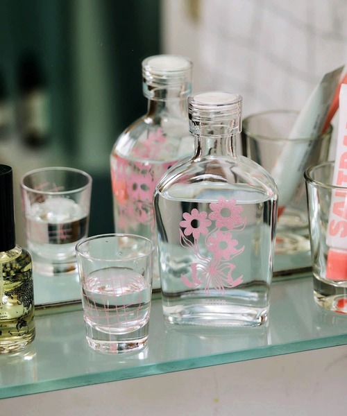 BIRTHDAY BAR（バースデイバー）の「【SAHIR サヒール】Mouthwash bottle＆ glass　マウスウォッシュ ボトル＆グラス（オーラルケア/歯磨きグッズ・レディース・ネイビー/ピンク・0）」の2枚目の写真