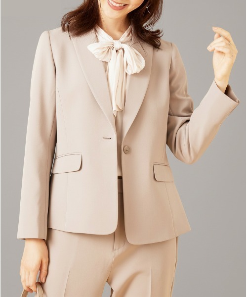 BELLUNA PLUS(ベルーナ)の「<C/S>テーラードジャケット(テーラードジャケット・レディース・グレイッシュベージュ/ネイビー・MEDIUM/LARGE/X-LARGE)」の5枚目の写真