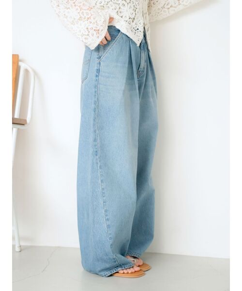 Ungrid（アングリッド）の「ウエストタックカーブデニム（デニムパンツ・レディース・ブラック/ブルー・24inch/26inch/25inch）」の13枚目の写真