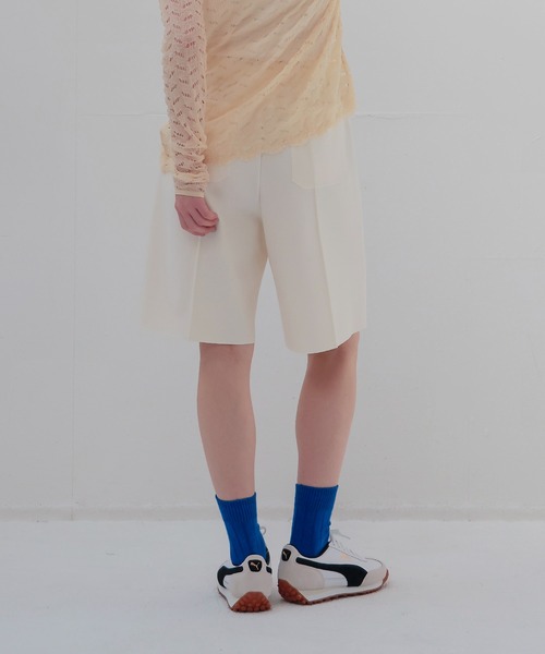 DRESSLAVE(ドレスレイブ)の「high gauge knit bonding short pants(ハイゲージニットボンディングショートパンツ)(その他パンツ・レディース・ブラック/ホワイト・38)」の19枚目の写真