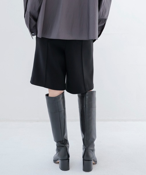 DRESSLAVE(ドレスレイブ)の「high gauge knit bonding short pants(ハイゲージニットボンディングショートパンツ)(その他パンツ・レディース・ブラック/ホワイト・38)」の14枚目の写真