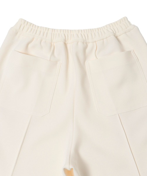 DRESSLAVE(ドレスレイブ)の「high gauge knit bonding short pants(ハイゲージニットボンディングショートパンツ)(その他パンツ・レディース・ブラック/ホワイト・38)」の9枚目の写真