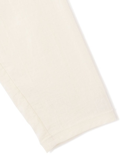 ETRE TOKYO(エトレトウキョウ)の「カットオフフリルネックシャツ(シャツ/ブラウス・レディース・アイボリー/ブラック・FREE)」の18枚目の写真