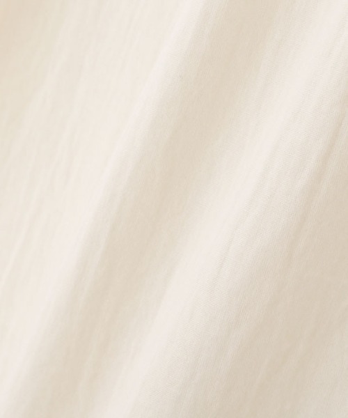 ETRE TOKYO(エトレトウキョウ)の「カットオフフリルネックシャツ(シャツ/ブラウス・レディース・アイボリー/ブラック・FREE)」の20枚目の写真