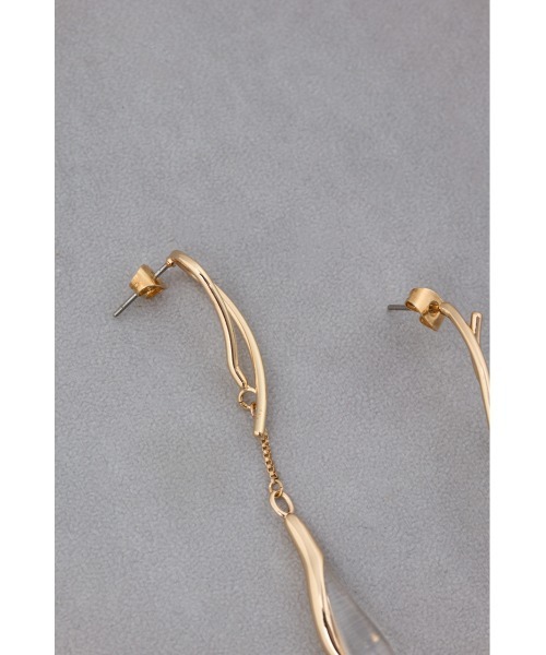 AZUL by moussy(アズールバイマウジー)の「ドロップシェイプドアクリルピアス(ピアス(両耳用)・レディース・クリア/ライム・FREE)」の12枚目の写真
