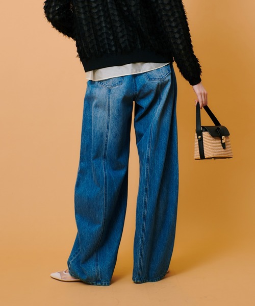 allureville(アルアバイル)の「◇ラインデニムパンツ(デニムパンツ・レディース・ブラック/ブルー・1/2)」の12枚目の写真