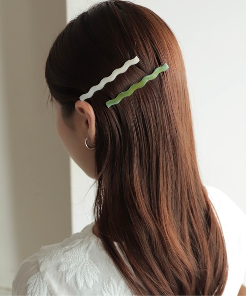 rapiecage(ラピエサージュ)の「アクリルナミナミショートバレッタ(その他ヘアアクセサリー・レディース・ホワイト/グリーン・FREE)」の10枚目の写真