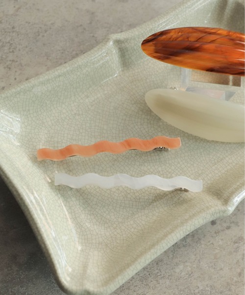 rapiecage(ラピエサージュ)の「アクリルナミナミショートバレッタ(その他ヘアアクセサリー・レディース・ホワイト/グリーン・FREE)」の9枚目の写真