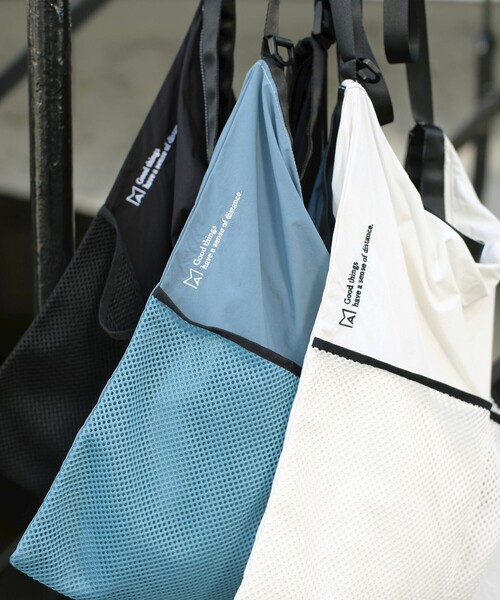 Firsthand（ファーストハンド）の「MA Firsthand/マ ファーストハンド BASIC LOGO刺繍ナイロン2WAY BAG（ショルダーバッグ・メンズ・オフホワイト/ブルー/ブラック・ﾌﾘ-）」の4枚目の写真