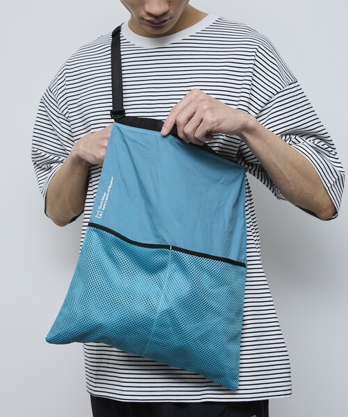 Firsthand（ファーストハンド）の「MA Firsthand/マ ファーストハンド BASIC LOGO刺繍ナイロン2WAY BAG（ショルダーバッグ・メンズ・オフホワイト/ブルー/ブラック・ﾌﾘ-）」の14枚目の写真