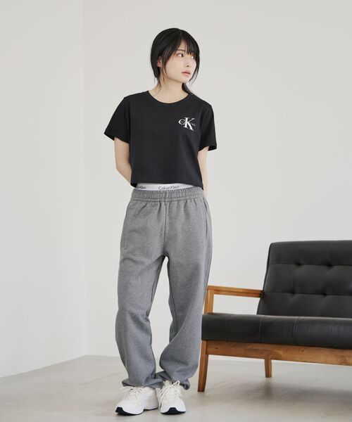 モノロゴ クロップド Tシャツ（Tシャツ/カットソー）｜Calvin