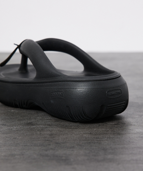 TAW&TOE(トーアンドトー)の「【TAW&TOE/トーアンドトー】Plumpy/サンダル/韓国/リカバリーサンダル/厚底【WEB限定】(サンダル・レディース・ブラック・22/24/23)」の18枚目の写真