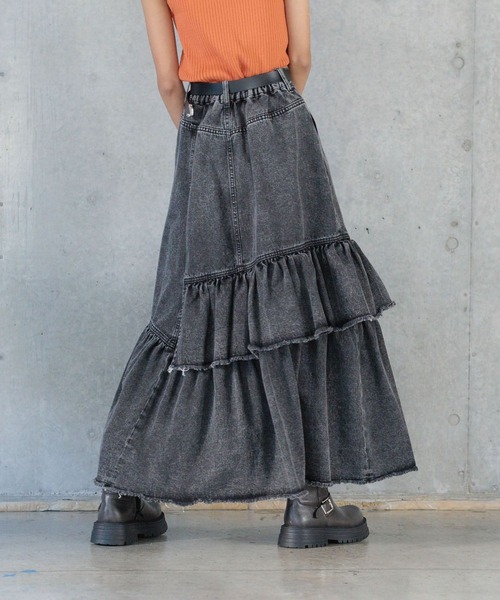 PAGEBOY（ページボーイ）の「ケミカルフリルスカート（デニムスカート・レディース・ブラック/ブルー・FREE）」の5枚目の写真
