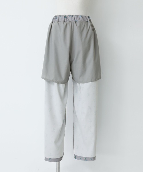 n'OrLABEL(ノアールレーベル)の「『サイドラインフラワープリントパンツ』(その他パンツ・レディース・グレー/ブラック・1/2)」の20枚目の写真