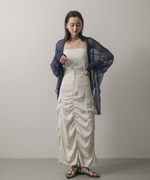 SENSE OF PLACE by URBAN RESEARCH（センスオブプレイスバイアーバンリサーチ）の「バンドカラーシャンブレーシアーシャツ（シャツ/ブラウス・レディース・アイボリー/グリーン/ネイビー/チャコールグレー/ライトピンク/ライトベージュ・ONE）」の9枚目の写真