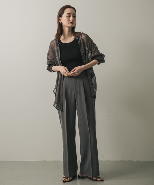 SENSE OF PLACE by URBAN RESEARCH（センスオブプレイスバイアーバンリサーチ）の「バンドカラーシャンブレーシアーシャツ（シャツ/ブラウス・レディース・アイボリー/グリーン/ネイビー/チャコールグレー/ライトピンク/ライトベージュ・ONE）」の14枚目の写真