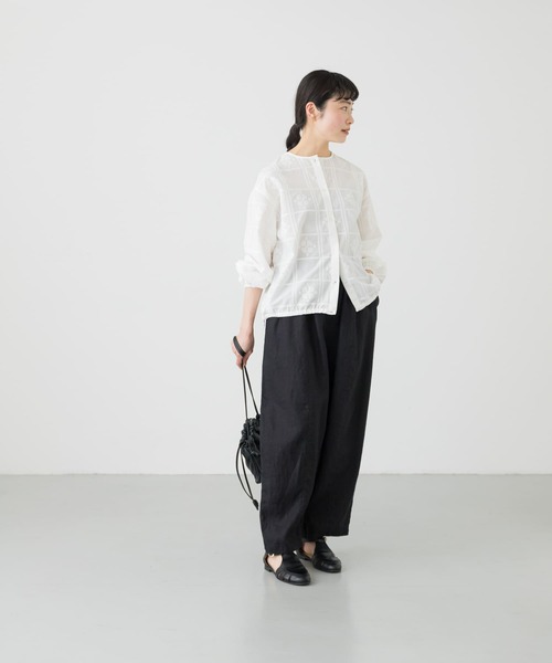 新品タグ付◆ かぐれ クロスステッチドロストブラウス　OFF かぐれ（カグレ）の「クロスステッチドロストブラウス（Tシャツ