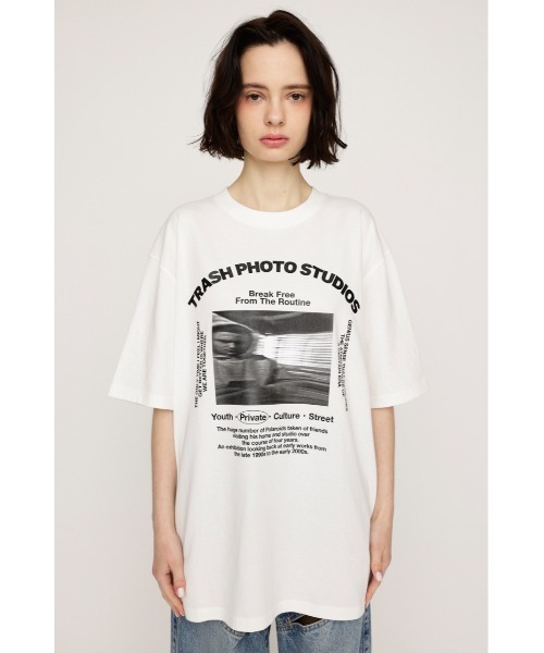 SLY(スライ)の「PHOTO LOGO 2SIZE T/SH フォト ロゴ 2サイズ Tシャツ 半袖 夏服(Tシャツ/カットソー・レディース・オレンジ/ホワイト/ブラック/杢グレー・1/2)」の13枚目の写真
