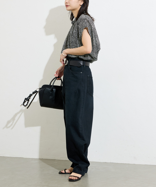 JOURNAL STANDARD（ジャーナルスタンダード）の「《WEB限定追加2》80ローンタックボリュームシャツ（シャツ/ブラウス・レディース・ブラック系その他/ブラック/ベージュ・FREE）」の18枚目の写真