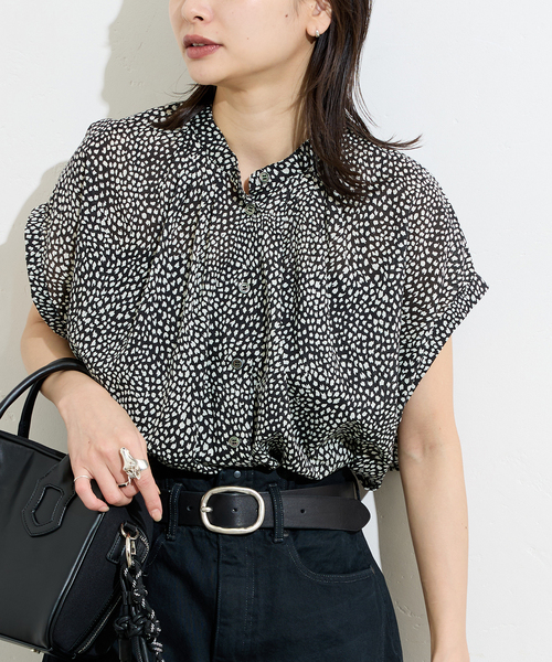 JOURNAL STANDARD（ジャーナルスタンダード）の「《WEB限定追加2》80ローンタックボリュームシャツ（シャツ/ブラウス・レディース・ブラック系その他/ブラック/ベージュ・FREE）」の22枚目の写真