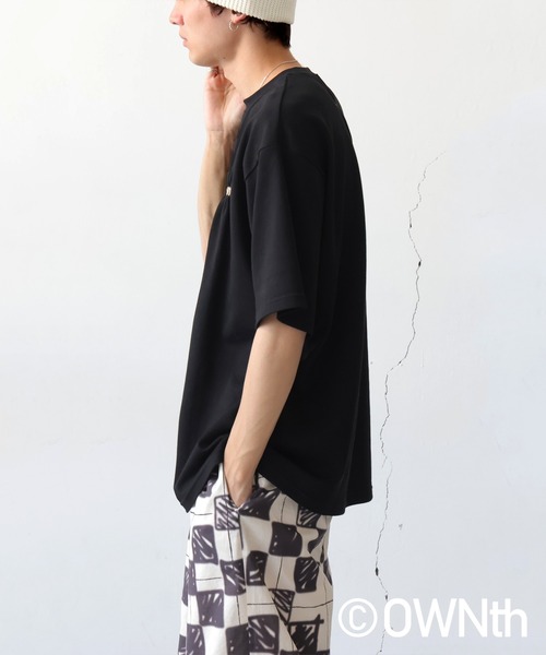 タックデザイン刺繍ロゴTシャツ（Tシャツ/カットソー）｜antiqua