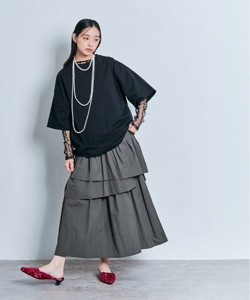 W:Huku(フーク)の「撥水 ナイロン アシンメトリー ティアード スカート(スカート・レディース・ブラック/アイボリー/チャコール/アッシュブラウン・FREE)」の16枚目の写真