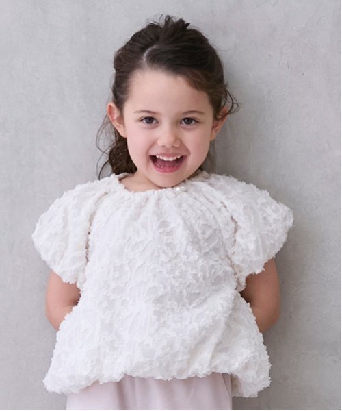 petit main(プティマイン)の「【リンク】ジャガードバルーンブラウス(キッズ)(シャツ/ブラウス・キッズ・ライトグリーン/ピンク/アイボリー・120cm/100cm/90cm/80cm/110cm/130cm)」の2枚目の写真