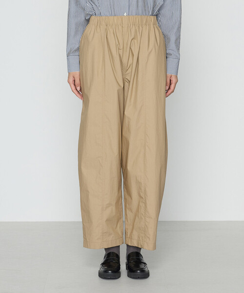 COMME CA（コムサ）の「コンパクトタイプライターシリコン パンツ（その他パンツ・レディース・ベージュ/チャコール・FREE）」の10枚目の写真