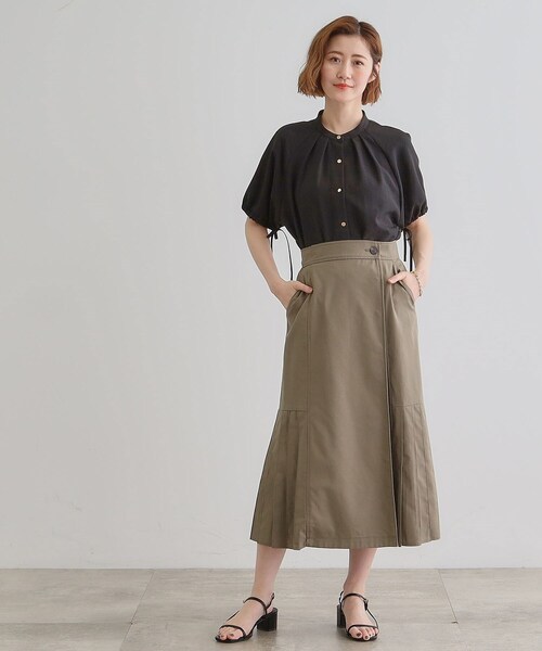 grove(グローブ)の「【洗える・シワになりにくい】麻調スリーブドロストブラウス(シャツ/ブラウス・レディース・オフホワイト/ブラック/ライトグレー/スモーキーグリーン系・03/02/01/04/05)」の17枚目の写真