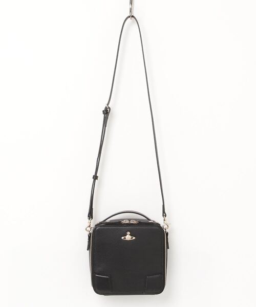 【Vivienne Westwood】EXECUTIVE スクエアショルダーバッグ 日本限定】EXECUTIVE スクエア ショルダーバッグ(ブラック