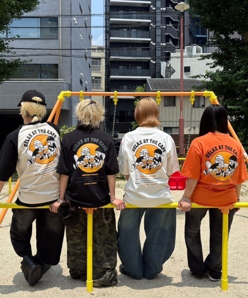 ATMARK(アットマーク)の「《2サイズ展開 / UNISEX 》NEWJACK×ATMARK コラボレーションTee(Tシャツ/カットソー・メンズ・ホワイト×ブラック/ホワイト/ブラック/オレンジ・MEDIUM/LARGE)」の2枚目の写真