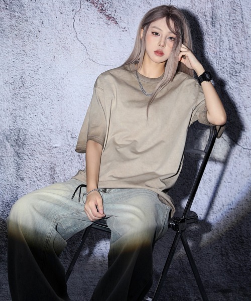 EFFECTION（エフェクション）の「EFFECTION // gradation wash crew neck T-shirt〈グラデーションウォッシュ加工 クルーネック Tシャツ〉（Tシャツ/カットソー・メンズ・ブルー系その他/ブラック系その他/ブラウン系その他・MEDIUM/LARGE/X-LARGE）」の2枚目の写真